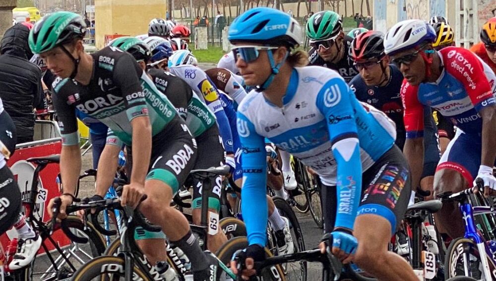 Salida de la etapa 16 de la Vuelta a España de 2020