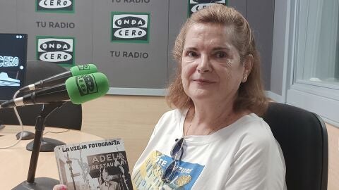 Charo Pastor con su novela "La vieja fotograf&iacute;a"