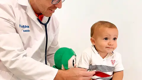 Vithas Xanit Internacional alerta de un adelanto de los casos de virus respiratorios en niños y de la reaparición de cuadros leves de COVID-19 Covid