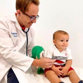 Vithas Xanit Internacional alerta de un adelanto de los casos de virus respiratorios en niños y de la reaparición de cuadros leves de COVID-19