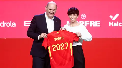 Sonia Bermúdez asegura que cuenta con todas: "Comenzamos de cero"
