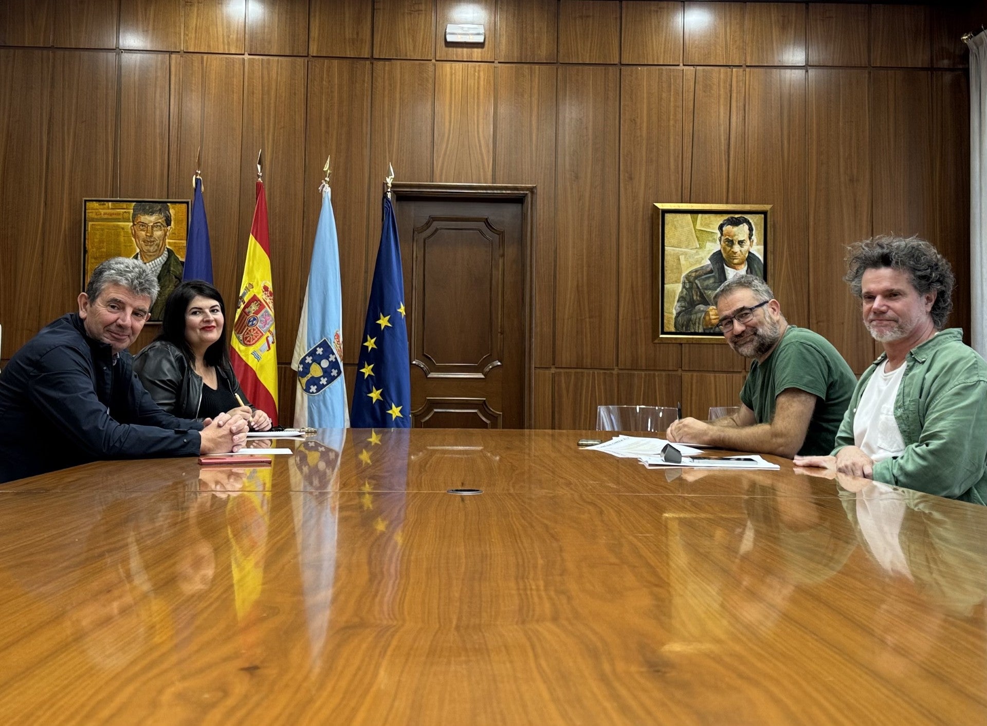 Constituída a mesa de traballo polos lumes na Deputación de Ourense Constituída a mesa de traballo polos lumes na Deputación de Ourense