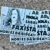 Pasquines contra la concejal Beatriz Artolazabal