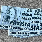 Pasquines contra la concejal Beatriz Artolazabal Pasquines contra la concejal Beatriz Artolazabal