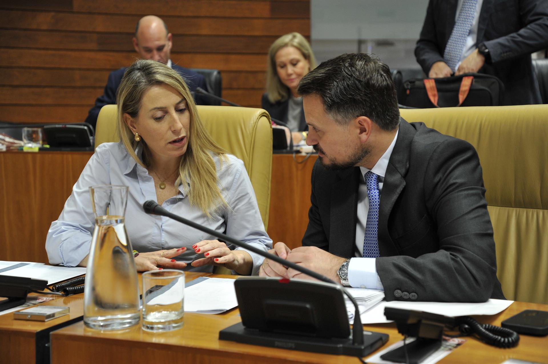 La Junta saca pecho de su gestión en los incendios forestales, la oposición les tacha de incompetentes La Junta saca pecho de su gestión en los incendios forestales, la oposición les tacha de incompetentes