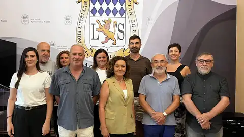 Equipo de miembros del jurados de los Jocs Florals de Nules y premio de Investigación y Divulgación. Equipo de miembros del jurados de los Jocs Florals de Nules y premio de Investigación y Divulgación.