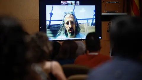 El diputado de Compromís en Les Corts Juan Bordera ofrece una rueda de prensa desde la Flotilla de la Libertad rumbo a Gaza. El diputado de Compromís en Les Corts Juan Bordera ofrece una rueda de prensa desde la Flotilla de la Libertad rumbo a Gaza.