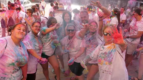 Imagen de archivo de otra edición de la Holi Colors en Vila-real. Imagen de archivo de otra edición de la Holi Colors en Vila-real.