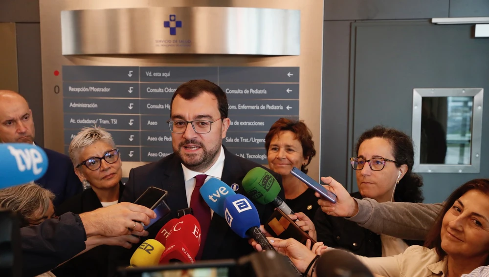 Atención a los medios de comunicación del presidente del Principado, Adrián Barbón Atención a los medios de comunicación del presidente del Principado, Adrián Barbón