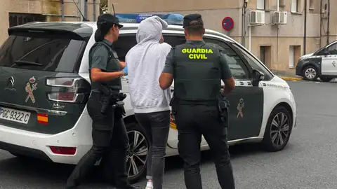 3 detidos por roubos con forza en vivendas do Carballiño 3 detidos por roubos con forza en vivendas do Carballiño