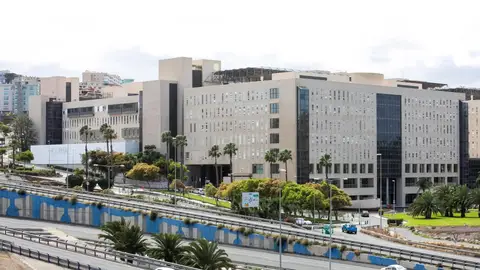 Foto de archivo del Hospital Universitario de Gran Canaria Doctor Negrín en Las Palmas de Gran Canaria Foto de archivo del Hospital Universitario de Gran Canaria Doctor Negrín en Las Palmas de Gran Canaria