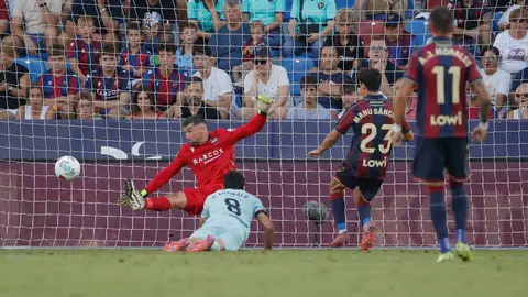 Pablo Fornals marca el 2-2. Pablo Fornals marca el 2-2.