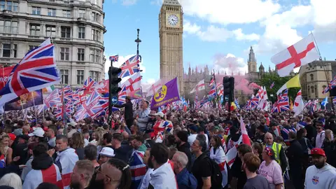 Más de 110.000 personas protestan en Londres contra las políticas migratorias del Reino Unido