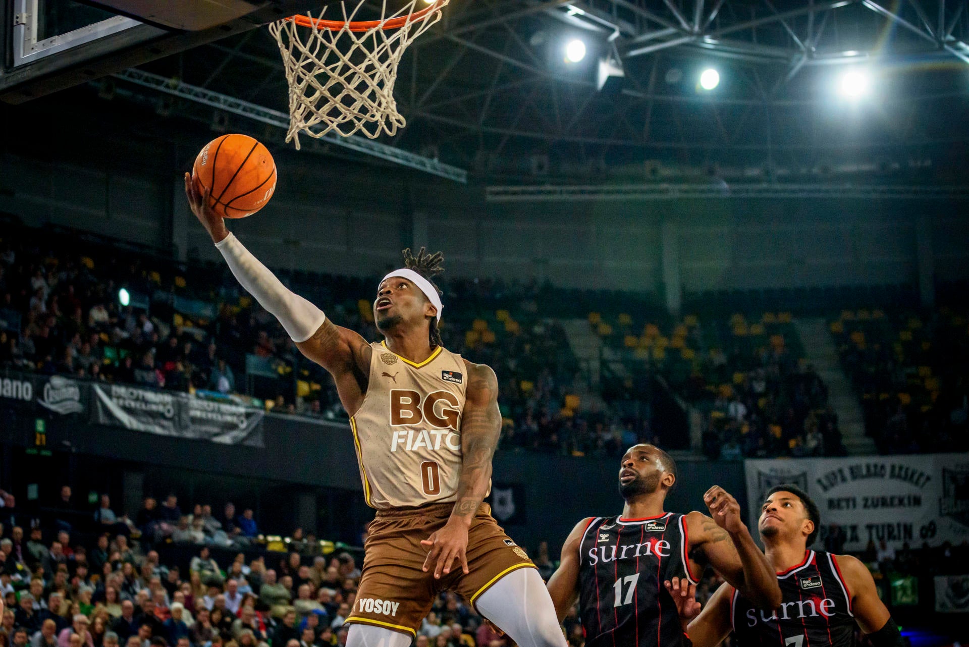 Valencia Basket se refuerza temporalmente con Ike Iroegbu Y Ben Abdelkader tras las últimas lesiones Valencia Basket se refuerza temporalmente con Ike Iroegbu Y Ben Abdelkader tras las últimas lesiones