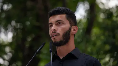 Basel Aadra, ganador de un premio Óscar, denuncia que el Ejército israelí ha asaltado su casa