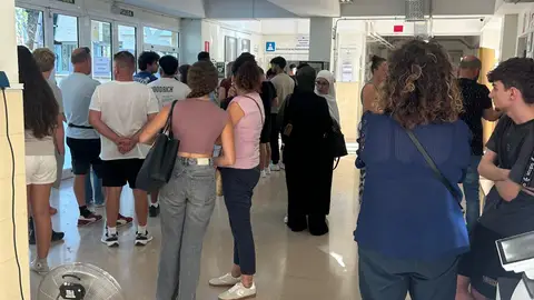 La Plataforma de afectados por la desaparición del IES El Palmeral denuncia el "caótico" inicio de curso en el nuevo CIPFP La Plataforma de afectados por la desaparición del IES El Palmeral denuncia el "caótico" inicio de curso en el nuevo CIPFP