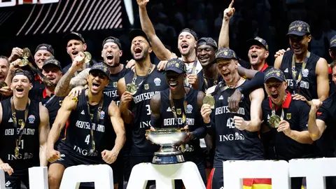 Mumbrú lleva a Alemania hasta el título europeo