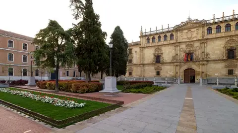 El Campus Histórico de la Universidad de Alcalá contará con una nueva dotación deportiva Rectorado de la Universidad de Alcalá y edificio del CRAI