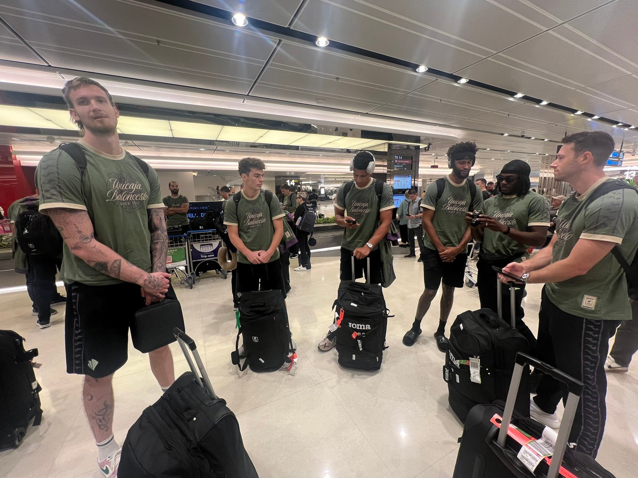 Ya está Unicaja en Singapur Ya está Unicaja en Singapur