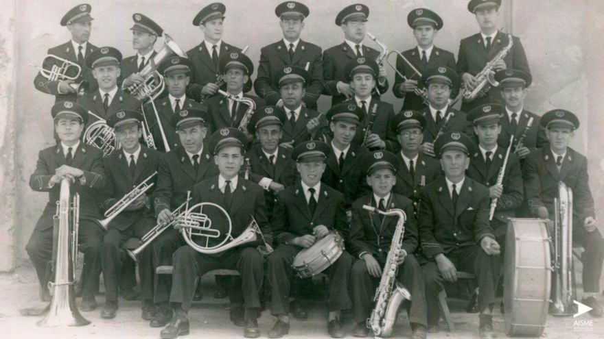 Fanny Tur: “En estos cien años la Banda Municipal d’Eivissa se ha ido adaptando a las circunstancias hasta ser un símbolo de la identidad musical de la isla”. Fanny Tur: “En estos cien años la Banda Municipal d’Eivissa se ha ido adaptando a las circunstancias hasta ser un símbolo de la identidad musical de la isla”.