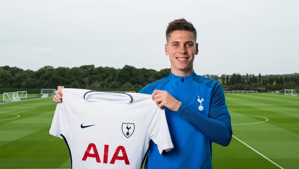 Juan Foyth con el Tottenham Juan Foyth con el Tottenham