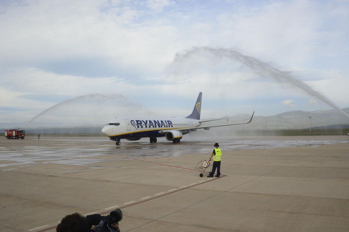 El aeropuerto de Castellón cumple diez años de vuelos regulares con más de un millón y medio de pasajeros El aeropuerto de Castellón cumple diez años de vuelos regulares con más de un millón y medio de pasajeros