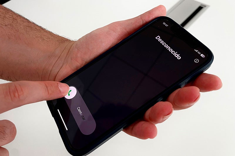 Cantabria nota un aumento de llamadas telefónicas fraudulentas en las que nadie responde o piden añadir el número Cantabria nota un aumento de llamadas telefónicas fraudulentas en las que nadie responde o piden añadir el número