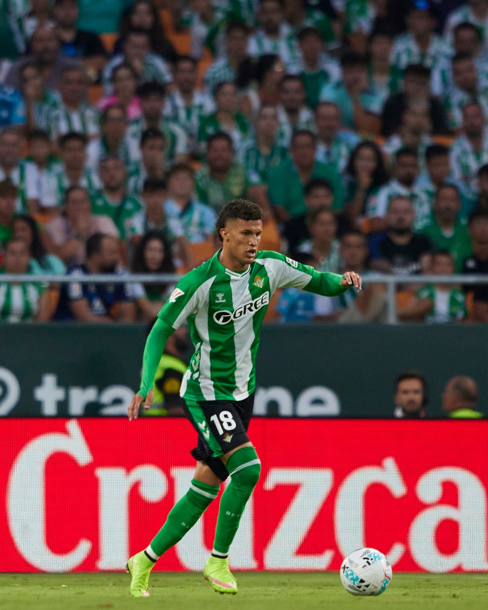 Bartra y Deossa no entrenan y peligran para el Betis-Real Bartra y Deossa no entrenan y peligran para el Betis-Real