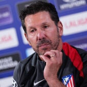 Simeone: "Las bajas están, pero jugamos once contra once"