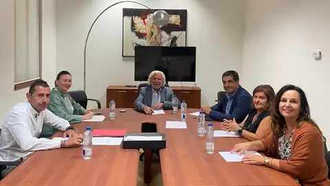 Constituida na Deputación de Ourense a Mesa do Comercio Constituida na Deputación de Ourense a Mesa do Comercio