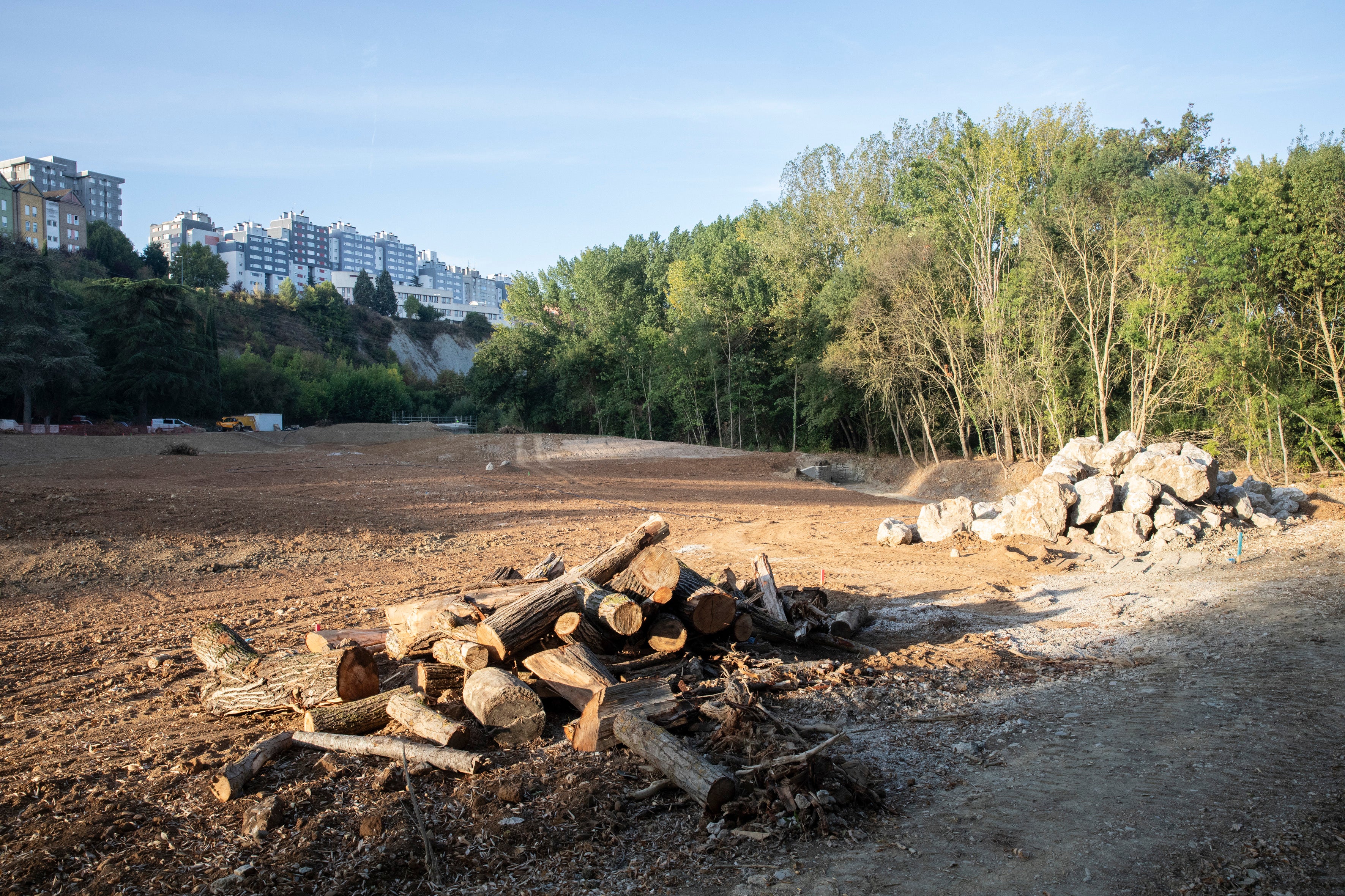 Las obras de la reserva fluvial del molino de Ilundáin se encuentran ejecutadas ya al 50% y concluirán a final de año Las obras de la reserva fluvial del molino de Ilundáin se encuentran ejecutadas ya al 50% y concluirán a final de año