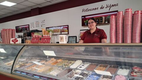 Nadya, trabajadora de Llinares en Patraix. 