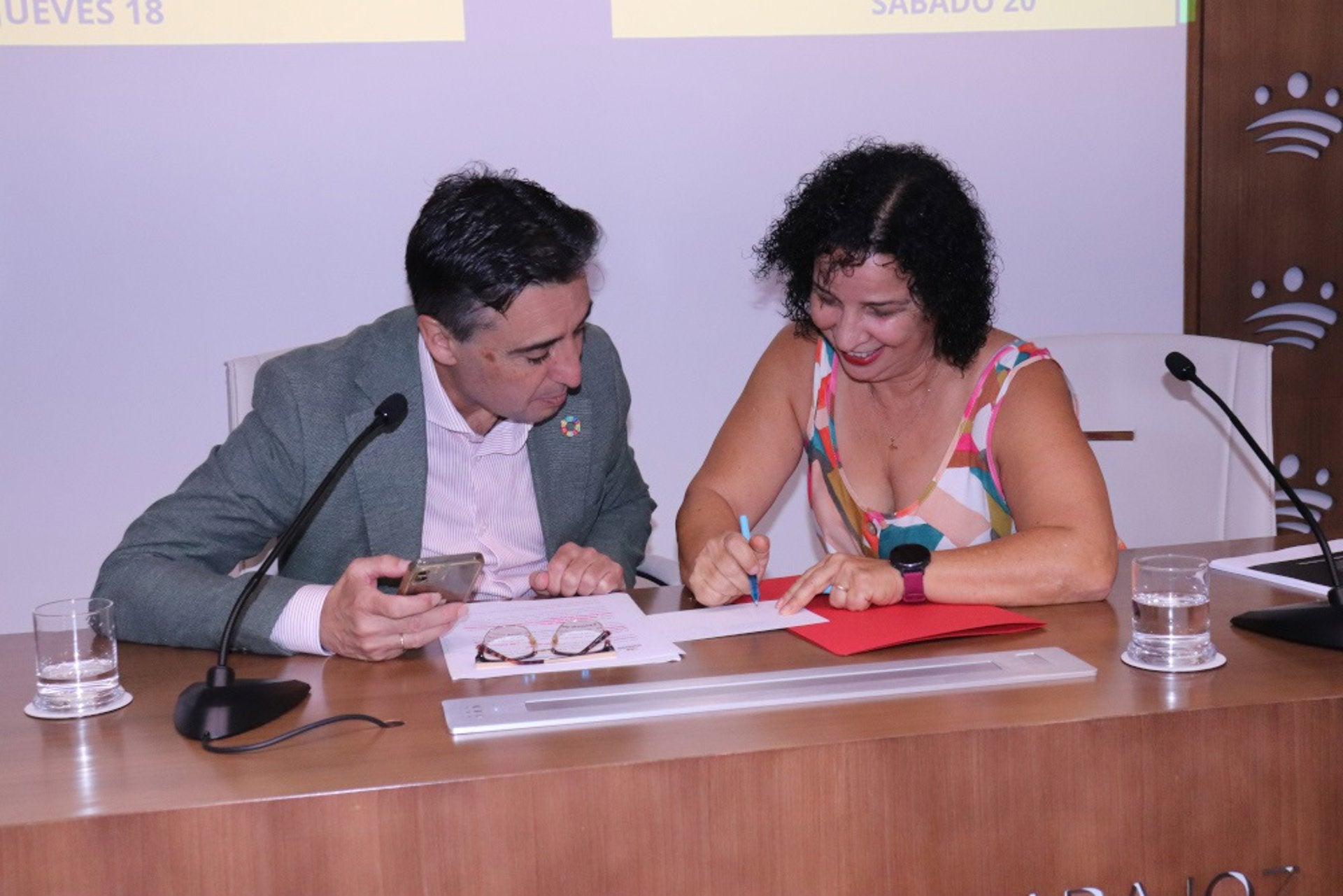 La Diputación de Badajoz organiza mesas redondas, conferencias o talleres por el décimo aniversario de la Agenda 2030 La Diputación de Badajoz organiza mesas redondas, conferencias o talleres por el décimo aniversario de la Agenda 2030