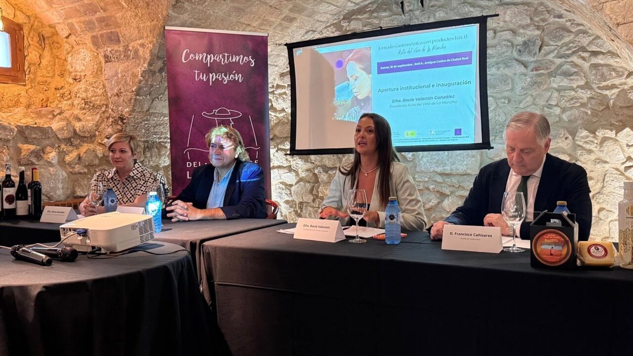 La Ruta del Vino de La Mancha analiza en Ciudad Real los retos del sector con la vista puesta en potenciar el enoturismo