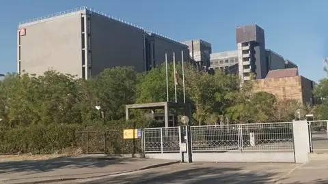 Comisiones Obreras denuncia que la segunda sede de la Biblioteca Nacional, situado en Alcalá de Henares, carece de licencia de actividad desde su origen Edificio de la segunda sede de la Biblioteca Nacional