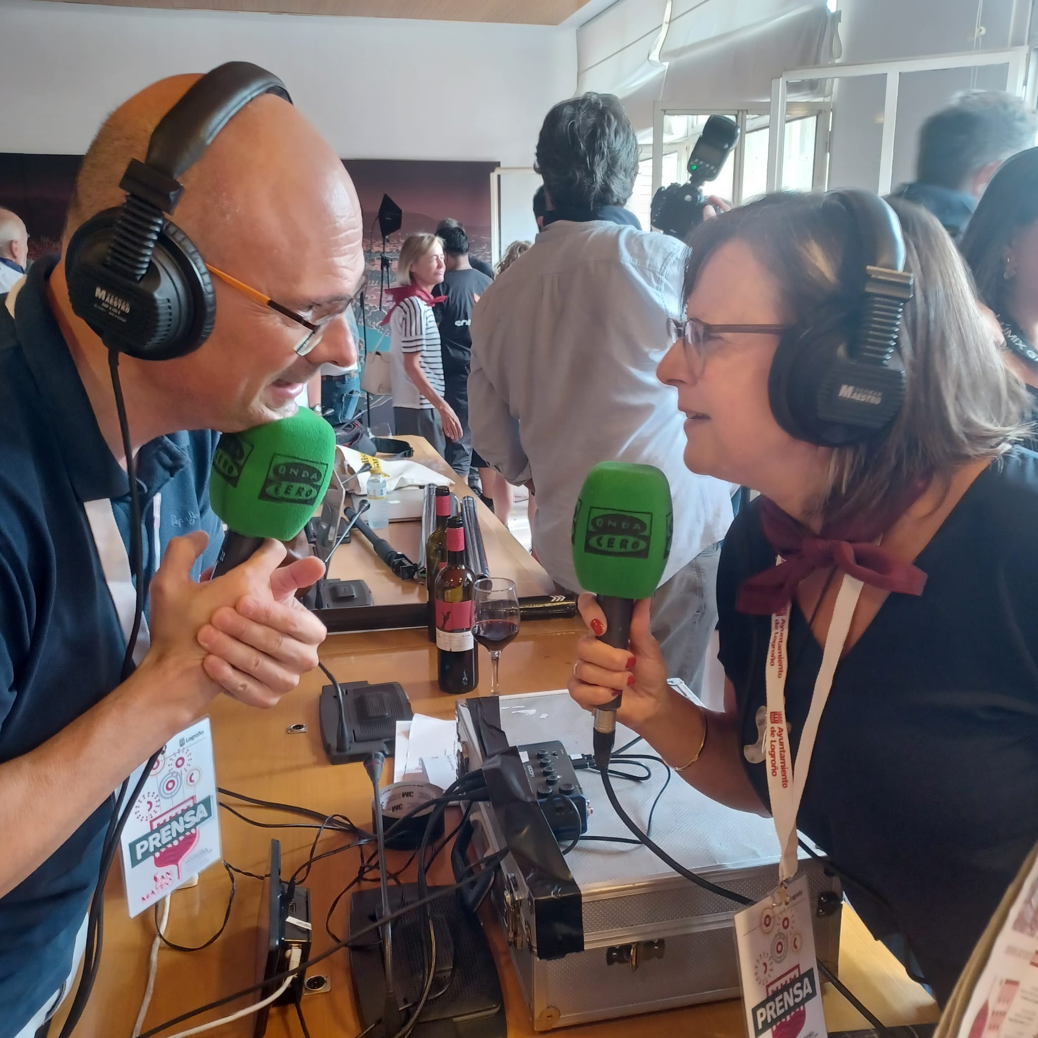 Así hemos vivido el disparo del cohete en Onda Cero La Rioja Así hemos vivido el disparo del cohete en Onda Cero La Rioja
