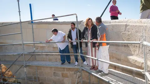 El Canal de Castilla avanza en la mejora del uso recreativo con la rehabilitación del puente de Valdemudo en Husillos .