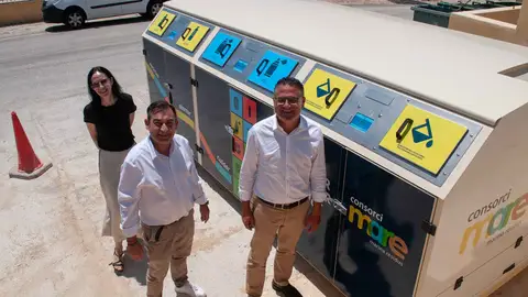 El servicio pionero de Islas Ecológicas del Consorci Mare estará implantado antes del puente de octubre en varios municipios del interior de la comarca El servicio pionero de Islas Ecológicas del Consorci Mare estará implantado antes del puente de octubre en varios municipios del interior de la comarca