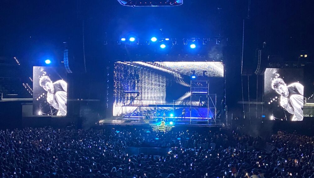 Sebastián Yatra en su concierto en el Roig Arena