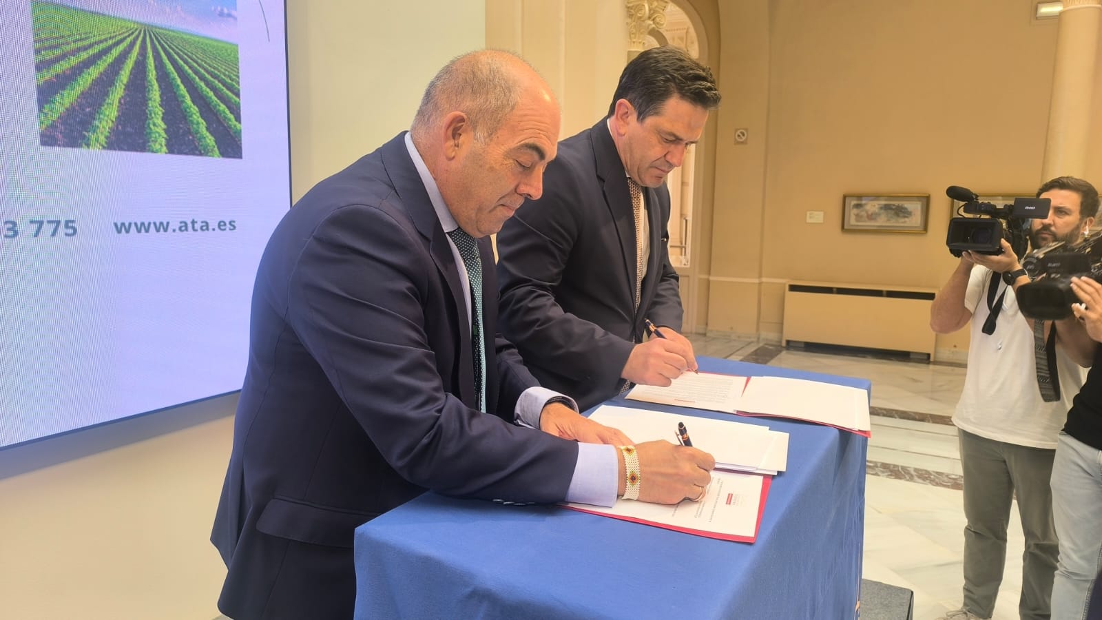 Diputación Ciudad Real y ATA se alían para frenar la caída de autónomos Diputación Ciudad Real y ATA se alían para frenar la caída de autónomos