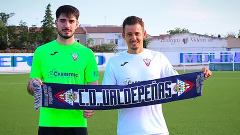 Foto de presentación de Álvaro "Tati" Maldonado (derecha) Foto de presentación de Álvaro "Tati" Maldonado (derecha)