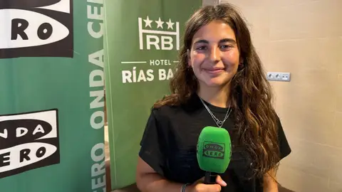 Vera Vázquez,del TMKiteClub de Cesantes, acaba de proclamarse campeona del mundo de kitesurf en la modalidad de Freestyle Sub-19 Femenino, en el prestigioso GKA Youth Kite World Championships celebrado en la playa de Valdevaqueros, en Tarifa. Encuentros Hotel Rías Bajas