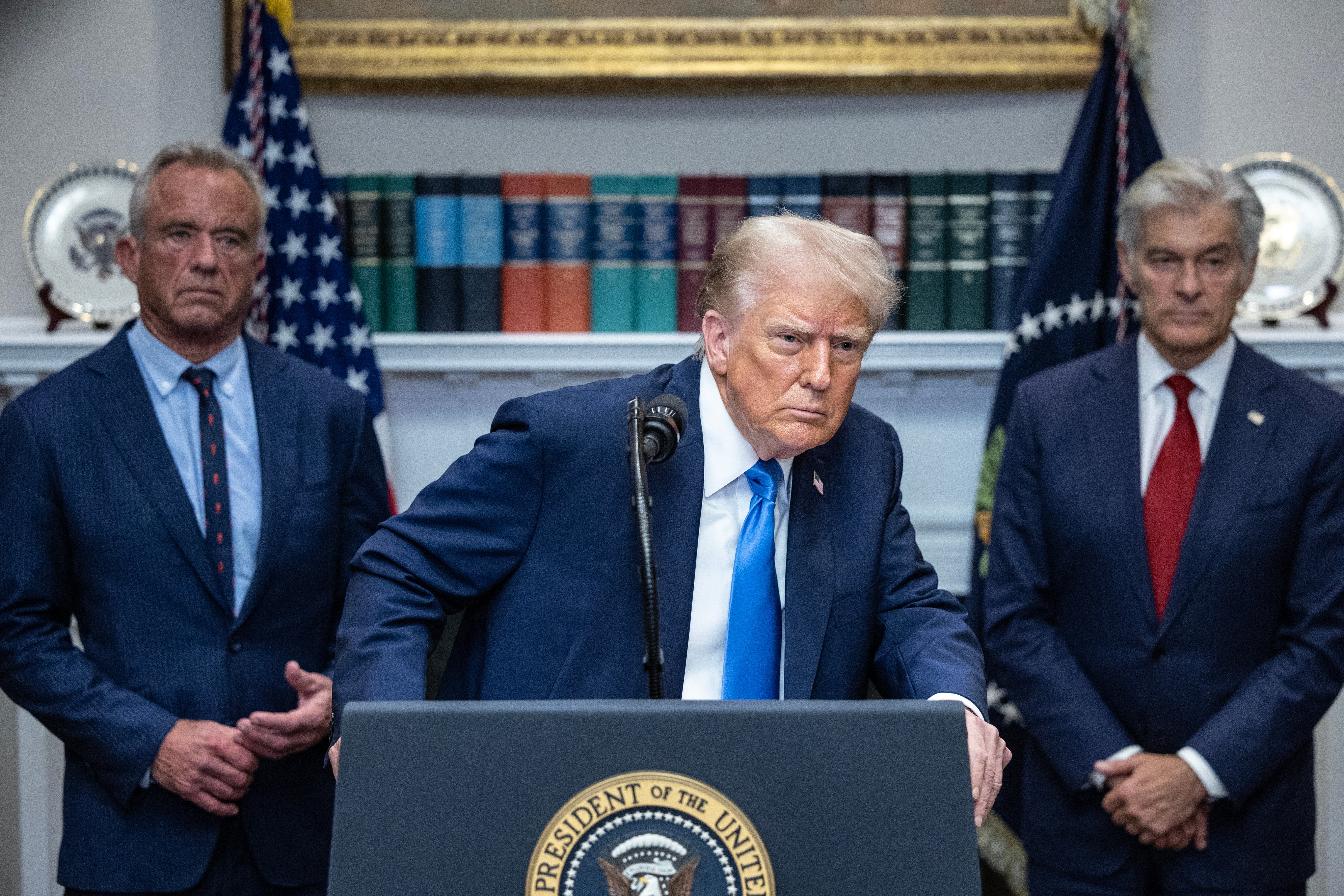 Trump usa Cuba para justificar el vínculo entre el autismo y el paracetamol: "Allí no hay porque no tienen dinero para el medicamento" Trump usa Cuba para justificar el vínculo entre el autismo y el paracetamol: "Allí no hay porque no tienen dinero para el medicamento"