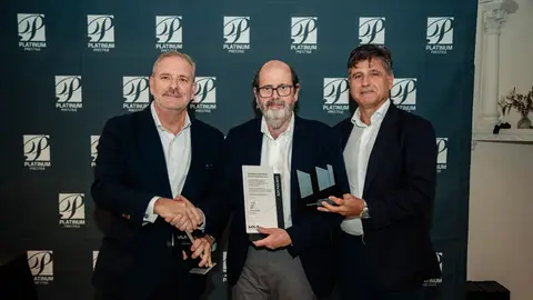 Kia Blendio Santauto recibe el premio Platinum Prestige Dealer Award Kia Blendio Santauto recibe el premio Platinum Prestige Dealer Award