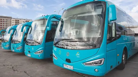 Foto archivo de varias guaguas de la empresa de transporte interurbano de Gran Canaria, Global Foto archivo de varias guaguas de la empresa de transporte interurbano de Gran Canaria, Global