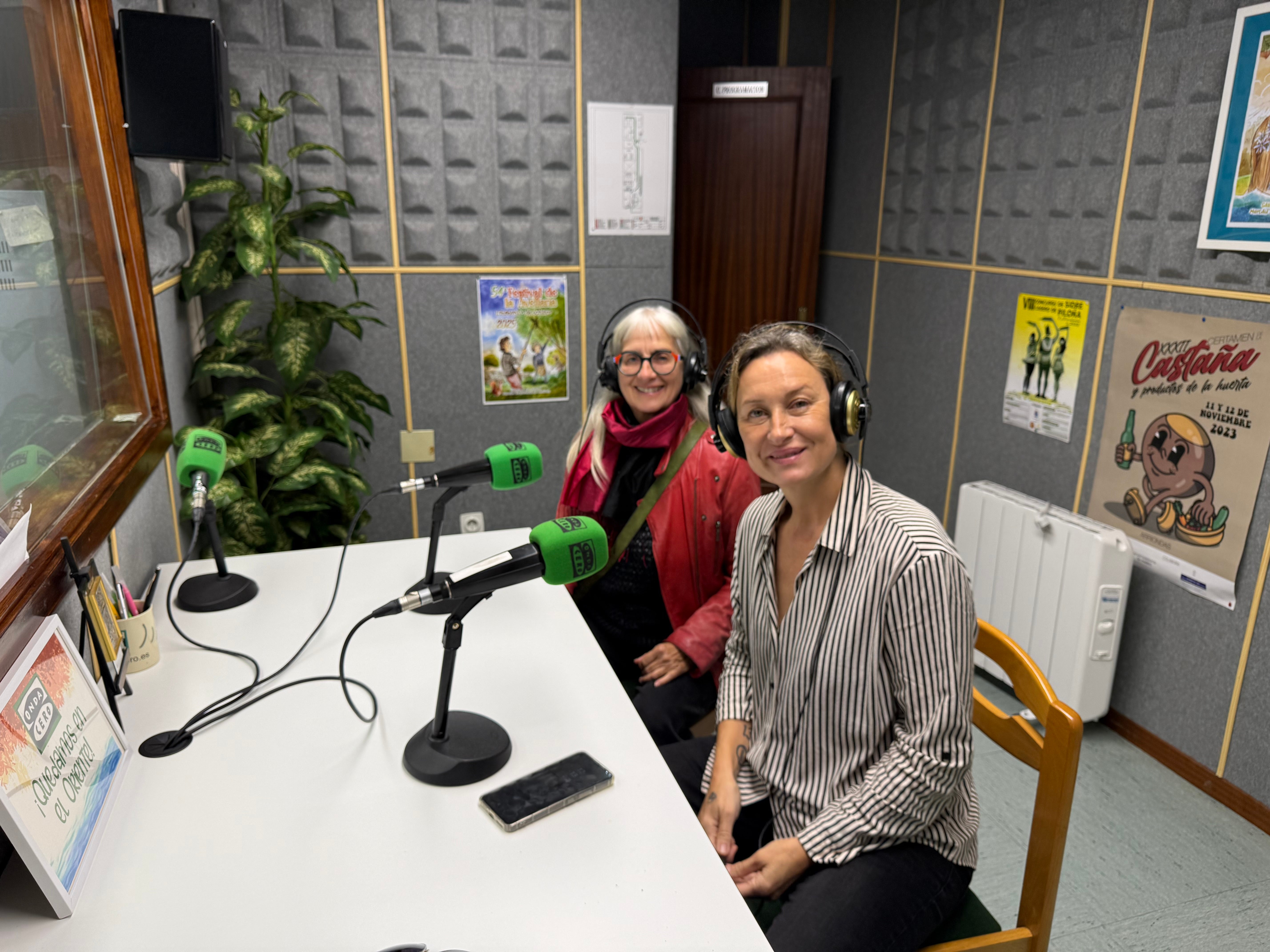 ENTREVISTA: "Manos con Palestina" se extiende por la comarca del centro oriente de Asturias ENTREVISTA: "Manos con Palestina" se extiende por la comarca del centro oriente de Asturias