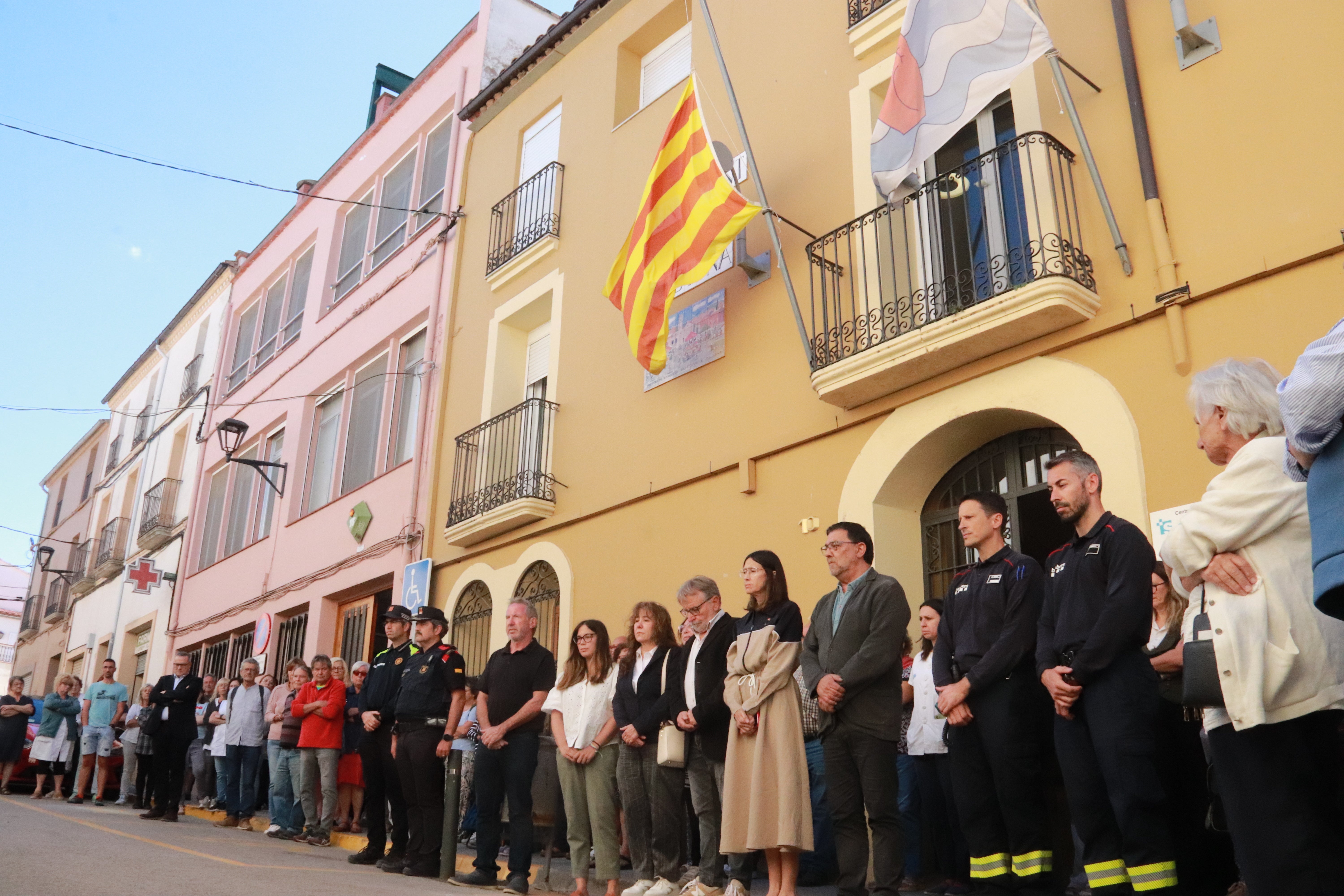 El Govern defensa el sistema d’alertes i apel·la a la responsabilitat ciutadana després de la tragèdia de Mediona El Govern defensa el sistema d’alertes i apel·la a la responsabilitat ciutadana després de la tragèdia de Mediona