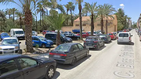 Una de las parcelas que los vecinos de Puertas Coloradas piden al Ayuntamiento de Elche que sea acondicionada. Una de las parcelas que los vecinos de Puertas Coloradas piden al Ayuntamiento de Elche que sea acondicionada.