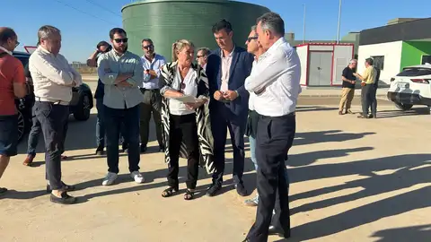 La Junta supervisa las obras en ExpacioMérida que permitirán la intermodalidad carretera-ferrocarril La Junta supervisa las obras en ExpacioMérida que permitirán la intermodalidad carretera-ferrocarril