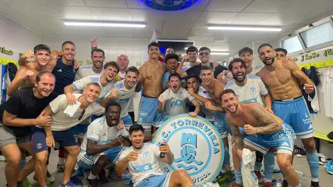 El Sporting Costablanca Torrevieja goleó al Thader por 4-0 en la segunda jornada de la Lliga Comunitat de fútbol Sporting Casablanca
